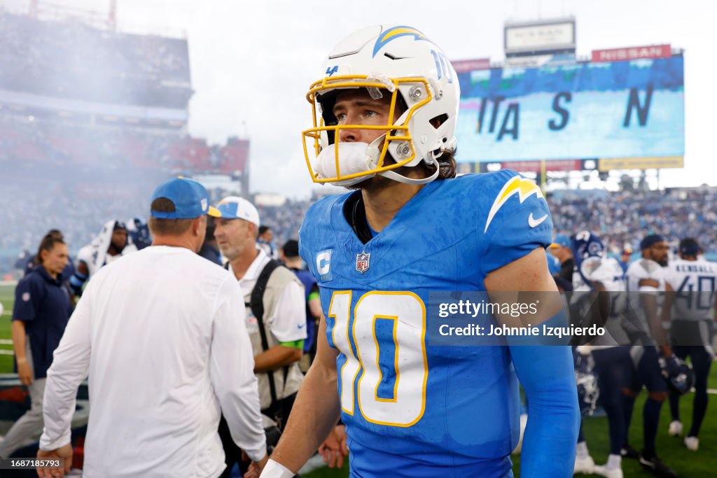 Los Angeles Chargers v Tennessee Titans