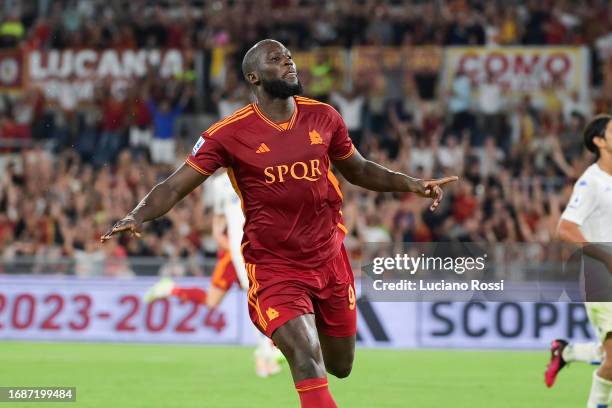 Roma player Romelu Lukaku celebrates after scoring his team's sixth goal during the Serie A TIM match between AS Roma and Empoli FC at Stadio...