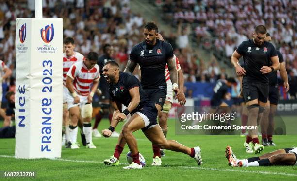 Joe Marchant of England celebrates scoring his team's fourth try during the Rugby World Cup France 2023 match between England and Japan at Stade de...