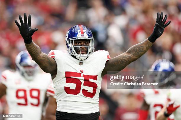 Jihad Ward of the New York Giants reacts after a play during the fourth quarter in the game against the Arizona Cardinals at State Farm Stadium on...