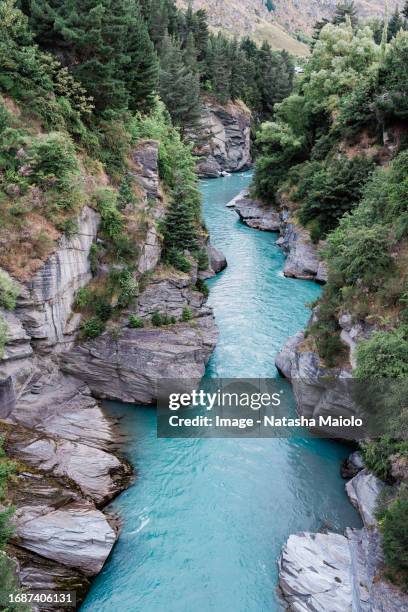 shotover river canyon, new zealand - otago stock-fotos und bilder