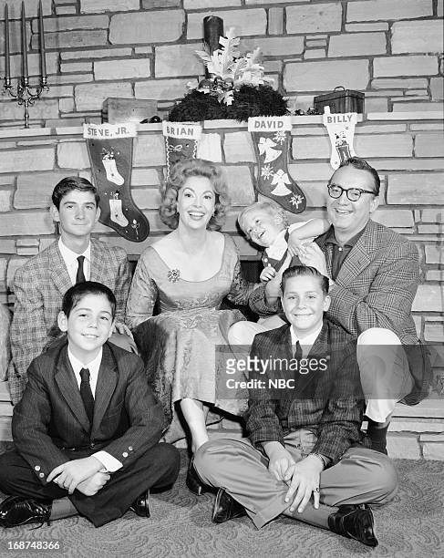 Season 5 -- Pictured: Steve Allen Jr., Jayne Meadows, William "Billy" Allen, Steve Allen Brian Allen, David Allen in 1959 --