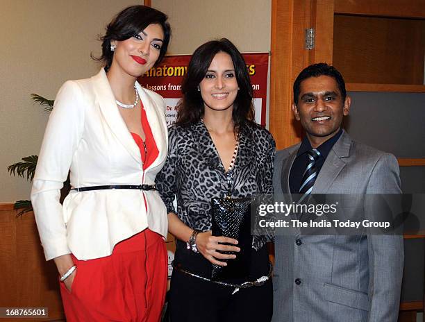 Yukta Mookhey, Tulip Joshi and Vinod Nair at the launch of Dr. Rakesh Sinha's DVD in Mumbai on 14th May, 2013.
