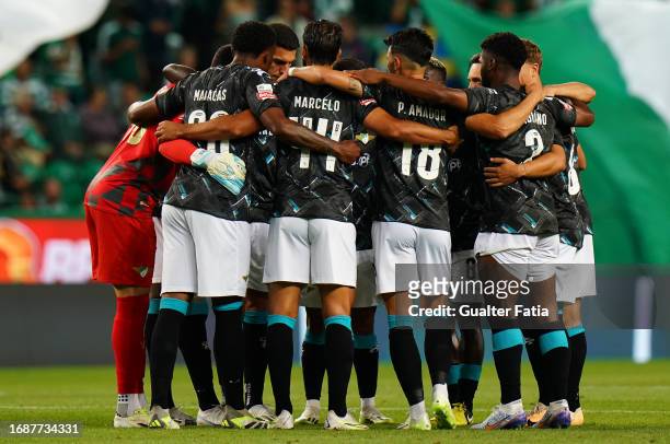 Moreirense FC players before the start of the Liga Portugal Betclic match between Sporting CP and Moreirense FC at Estadio Jose Alvalade on September...