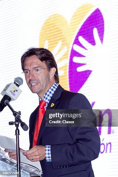 Fernando Landeros talks during a press conference to present the new image of Teleton and the Atrevete a Ver contest on May 14, 2013 in Mexico City,...