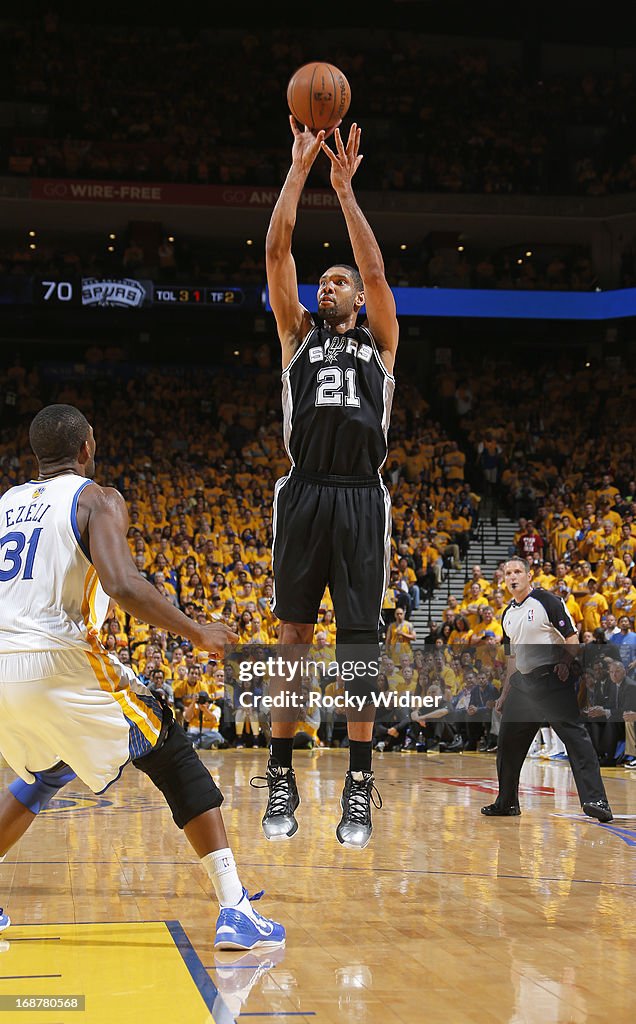 San Antonio Spurs v Golden State Warriors