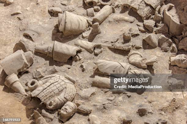 archeology - archeologie stockfoto's en -beelden