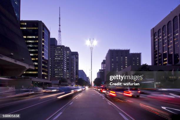 avenida paulista - sao paulo fotografías e imágenes de stock