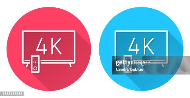 4k-fernseher. rundes symbol mit langem schatten auf rotem oder blauem hintergrund - 4k tv stock-grafiken, -clipart, -cartoons und -symbole