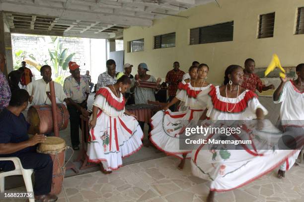 marimba performance - marimba stock pictures, royalty-free photos & images