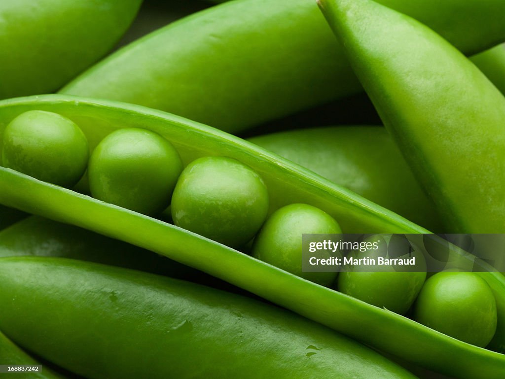 Close up of peas in pea pod