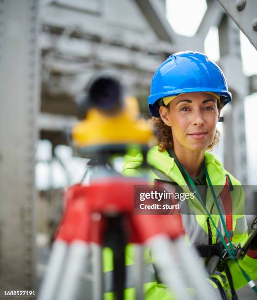 surveyor portrait - construction worker pose stock pictures, royalty-free photos & images