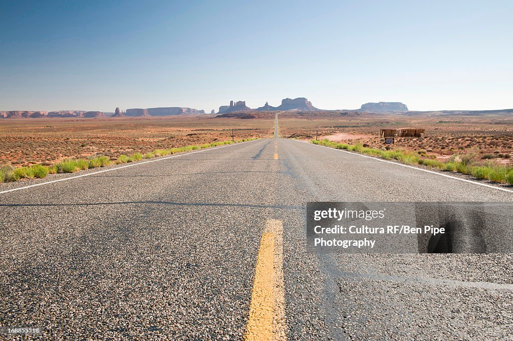 Road through Monument Valley Navajo Tribal Park, Utah, USA