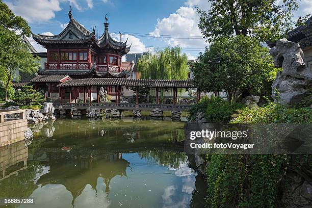 shanghai yu yuan garden dianchun hall china - yu yuan gardens stock pictures, royalty-free photos & images