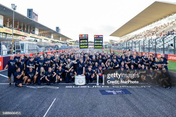 Max Verstappen of Netherlands, Oracle Red Bull Racing, portrait celebrates the constructors' champions, victory, with Christian Horner, Sergio Perez...