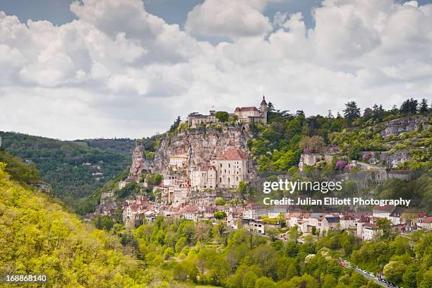 the hilltop village of rocamadour. - rocamadour stock-fotos und bilder