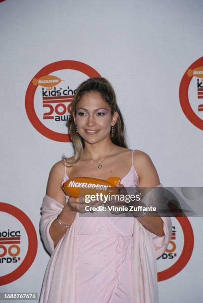 Jennifer Lopez, with her award as Favorite New Music Artist, attends the 13th Annual Nickelodeon Kids' Choice Awards at Hollywood Bowl in Hollywood,...