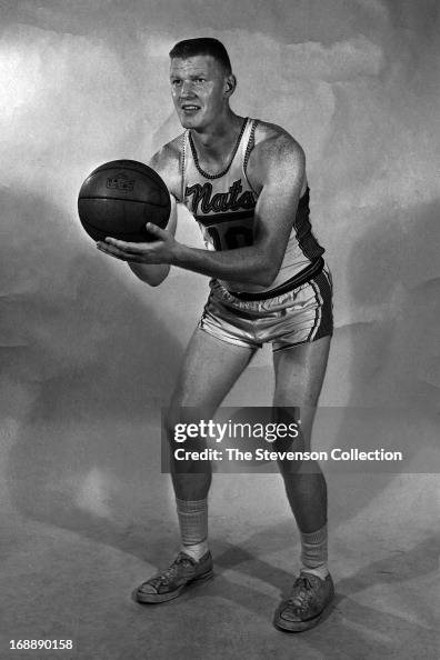 Red Kerr Red Kerr of the Syracuse Nationals poses for a portrait circa 1961 at ...
