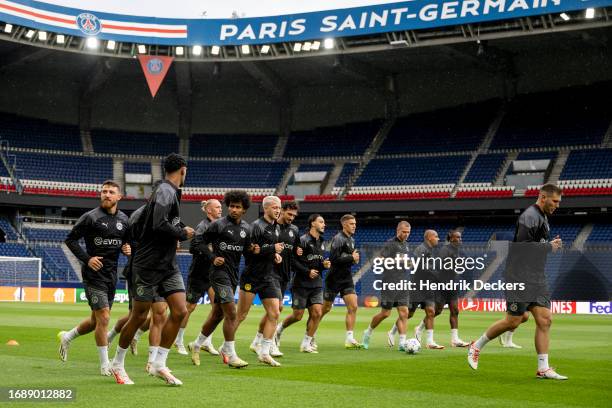 The Team of Borussia Dortmund at training ahead of their UEFA Champions League group match against Paris Saint-Germain at Parc des Princes on...