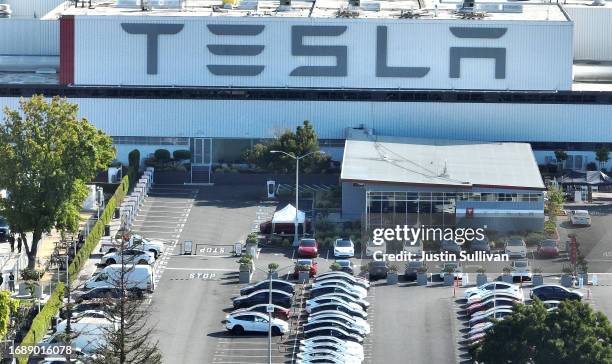 Tesla's Regulatory Challenges: Impact Analysis on Valuation and Competitive Position