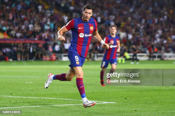 Robert Lewandowski of FC Barcelona celebrates after scoring the team's second goal during the LaLiga EA Sports match between FC Barcelona and Real...