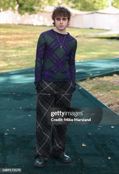 Lennon Gallagher attends the Burberry show during London Fashion Week September 2023 on September 18, 2023 in London, England.