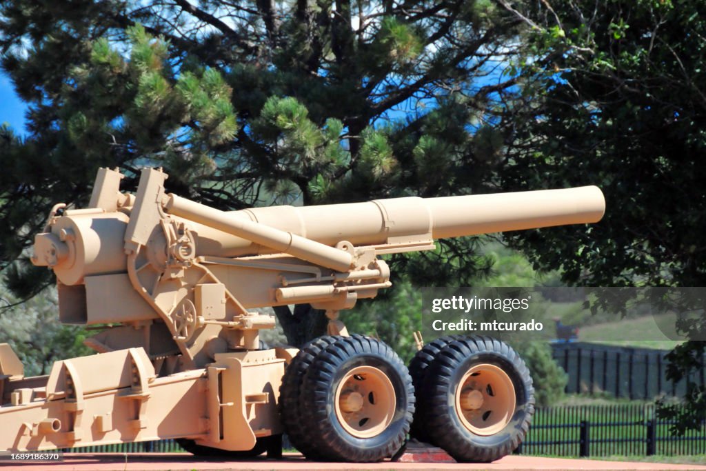 M115 Howitzer 203 Mm 8 In Towed Heavy Gun High-Res Stock Photo - Getty ...