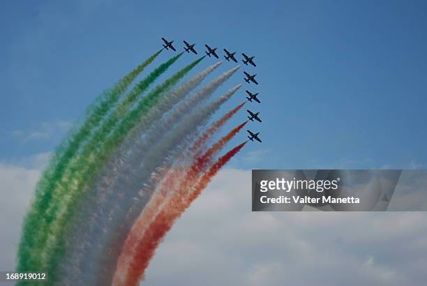 Le Frecce Tricolori, il cui nome per esteso è Pattuglia Acrobatica Nazionale, costituente il 313º Gruppo Addestramento Acrobatico, sono la pattuglia...