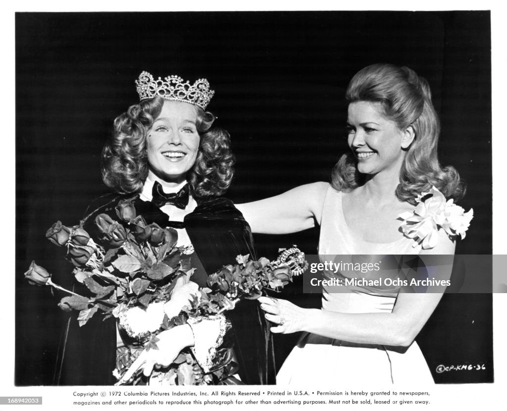 Julia Anne Robinson And Ellen Burstyn In 'The King Of Marvin Gardens'