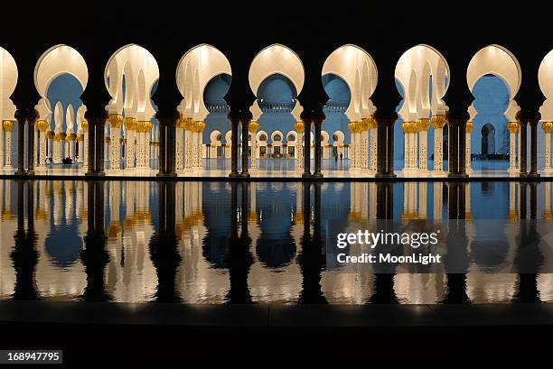 abu dhabi grand mosque - sheikh zayed mosque stock pictures, royalty-free photos & images