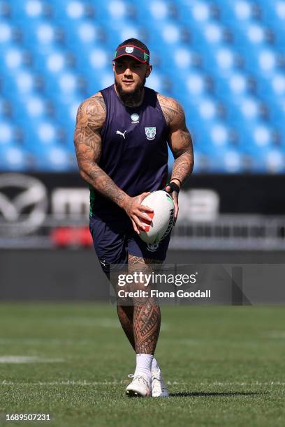 Addin Fonua-Blake warms up during a New Zealand Warriors NRL training session at Mt Smart Stadium Field on September 19, 2023 in Auckland, New...