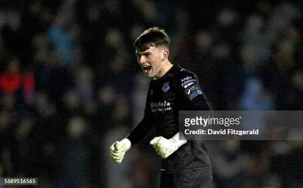 Dublin , Ireland - 25 September 2023; Drogheda United goalkeeper Andrew Wogan celebrates his side's second goal during the SSE Airtricity Men's...
