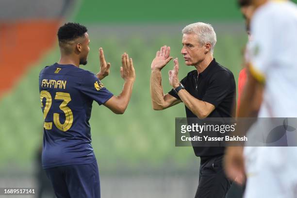Ayman Yahya of Al Nassr and Luis Castro coach of Al Nassr celebrate a goal during King's Cup of Champions match between Ohod and Al Nassr at Prince...