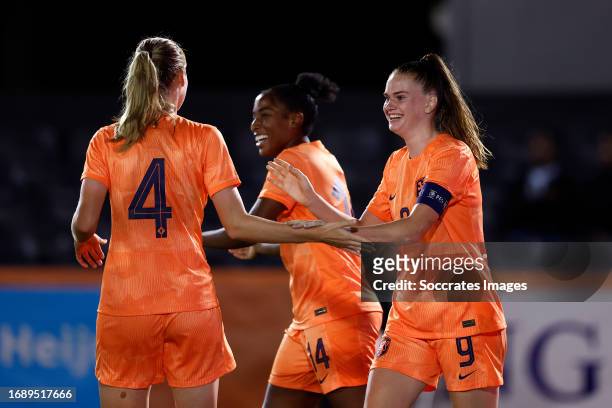 Liz Rijsbergen of Holland Women U23 celebrates 3-0 with Chante Mary Dompig of Holland Women U23, Lisa Doorn of Holland Women U23 during the U23 Women...