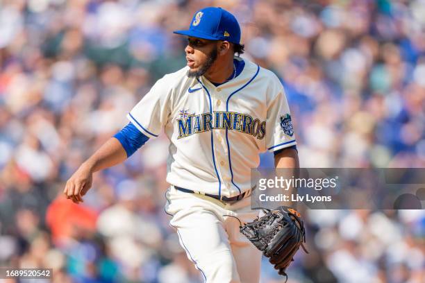 Eduard Bazardo of the Seattle Mariners pitches during the game between the Los Angeles Dodgers and the Seattle Mariners at T-Mobile Park on Sunday,...