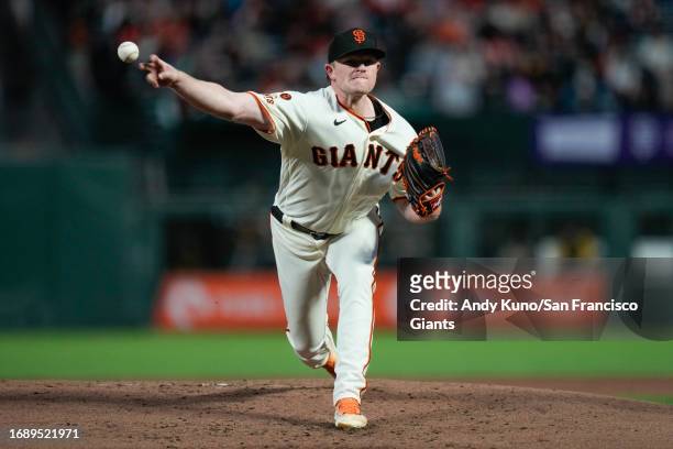 Logan Webb of the San Francisco Giants pitches in a game against the San Diego Padres at Oracle Park on September 25, 2023 in San Francisco,...
