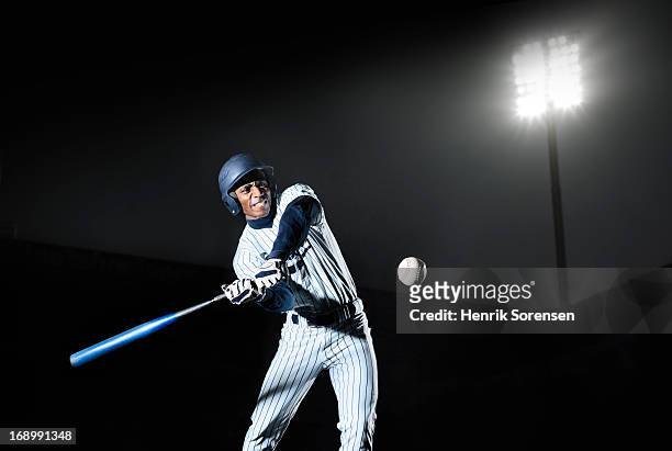 baseball player - hitting foto e immagini stock