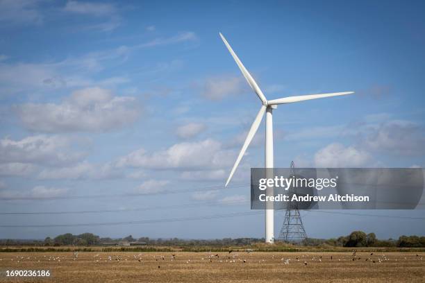 The onshore wind turbines of Little Cheyne Court Wind Farm owned by RWE on the 25th of September 2023 in Romney Marsh, United Kingdom. There are 26...