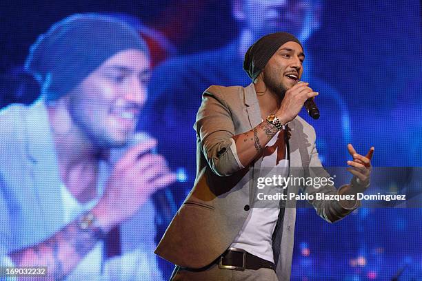 Rasel 21 Rasel Of Spanish Photos & High Res Pictures - Getty Images