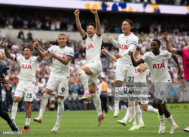 Tottenham Hotspur captain Son Heung-min leads the post match victory celebrations with Richarlison and Brennan Johnson either side of him after the...