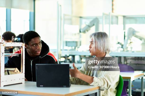 6,121 College Students Coding Stock Photos, High-Res Pictures, and ...