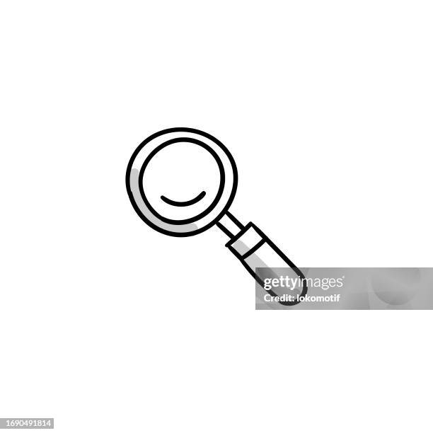 illustrazioni stock, clip art, cartoni animati e icone di tendenza di lente d'ingrandimento icona vettoriale doodle abbozzata con tratto modificabile - lente dingrandimento