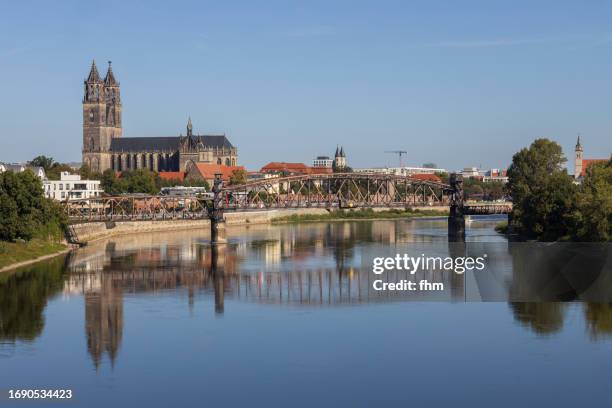 magdeburg skyline with historic lift bridge at elbe river (saxony-anhalt/ germany) - rust germany stock pictures, royalty-free photos & images