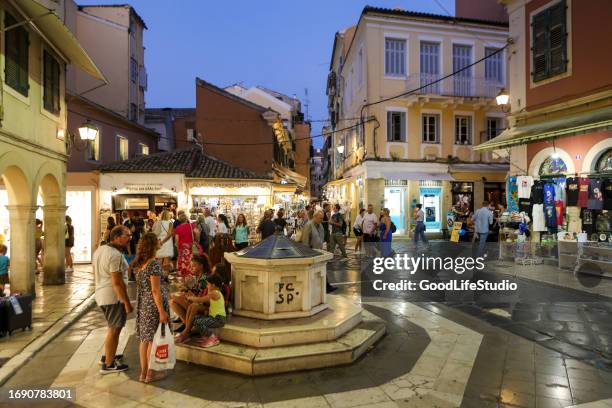 vrachlioti square in corfu town - cidade velha imagens e fotografias de stock