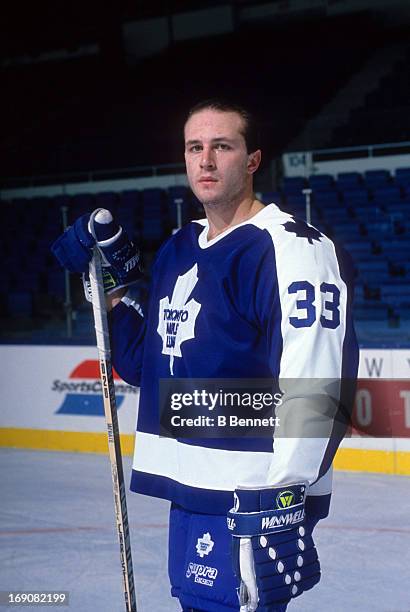 Al Iafrate of the Toronto Maple Leafs poses for a portrait before an NHL game against the New York Islanders on December 18, 1990 at the Nassau...