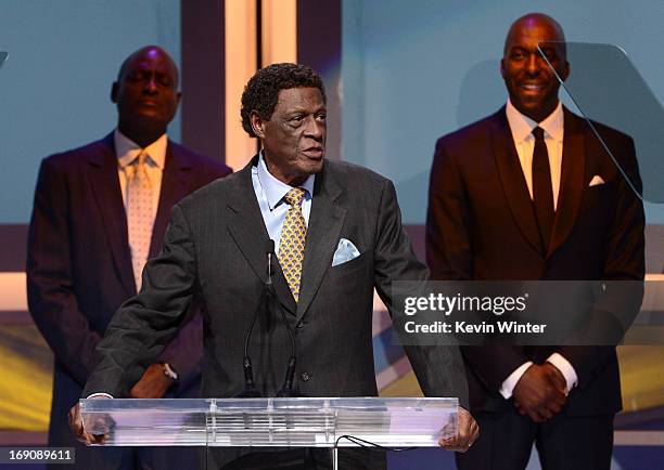 Former NBA player Elgin Baylor speaks onstage at the 28th Anniversary Sports Spectacular Gala at the Hyatt Regency Century Plaza on May 19, 2013 in...