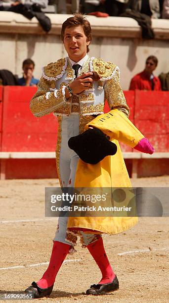 French bullfighter Juan Leal receives an ovation during the 61st annual Pentecost Feria de Nimes at Nimes Arena on May 19, 2013 in Nimes, France. The...