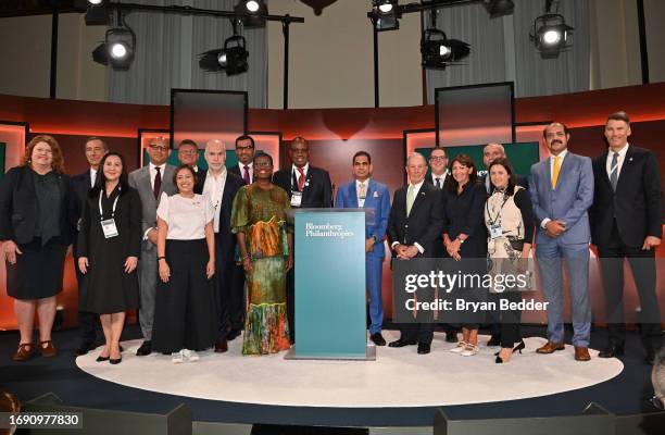 Lord Mayor of Hobart Anna Reynolds, Milan Mayor Giuseppe Sala, Mayor of Quezon City Joy Belmonte, Executive Secretary of the United Nations Framework...