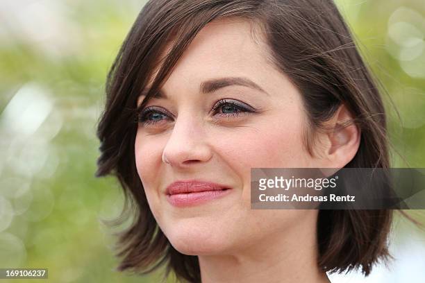 Actress Marion Cotillard attends the photocall for 'Blood Ties' at The 66th Annual Cannes Film Festival on May 20, 2013 in Cannes, France.