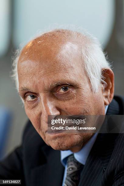 Intzar Razman Intizar Photos and Premium High Res Pictures - Getty Images